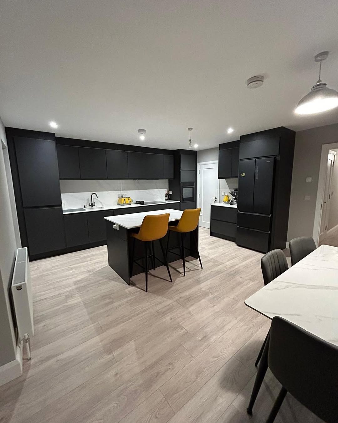 Open-Plan Family Kitchen